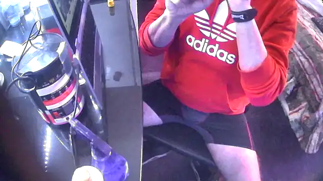 andrewspencer6969 online show from October 31, 2025, 12:46 pm