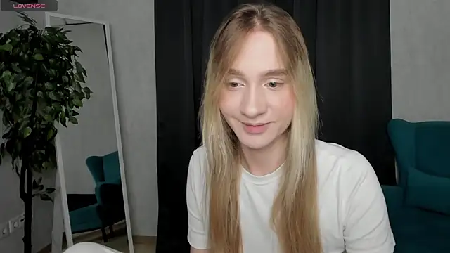 mellisadream online show from October 9, 2025, 2:23 am
