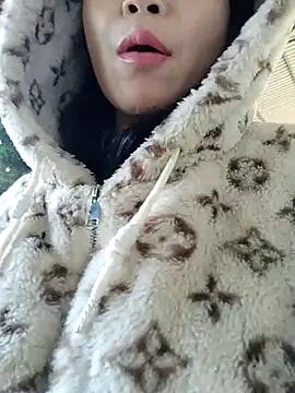 Snapshot of Mc_chinese chatting on November 28, 2025, 12:22 am Mc chinese online show from November 28, 2025, 12:22 am