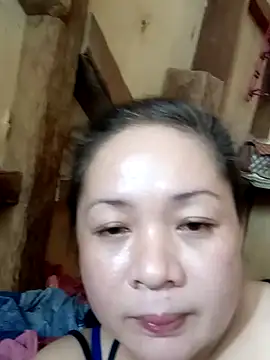 Snapshot of hornymom_01 chatting on September 28, 2025, 3:46 am hornymom 01 online show from September 28, 2025, 3:46 am