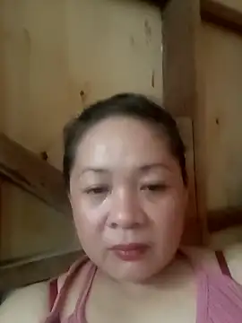 Snapshot of hornymom_01 chatting on September 24, 2025, 1:02 am hornymom 01 online show from September 24, 2025, 1:02 am