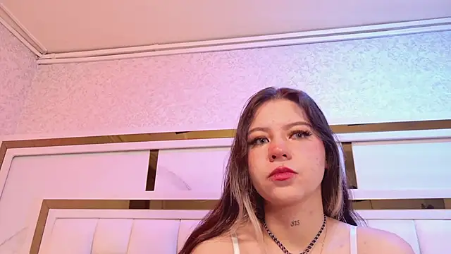 Snapshot of samanthaa_sm chatting on February 19, 2026, 12:02 pm samanthaa sm online show from February 19, 2026, 12:02 pm