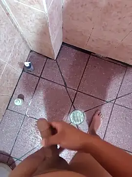 Snapshot of Carlos27hot chatting on November 3, 2025, 1:22 am Carlos27hot online show from November 3, 2025, 1:22 am