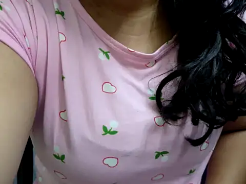 tamilqueenbaby online show from October 9, 2025, 10:54 pm