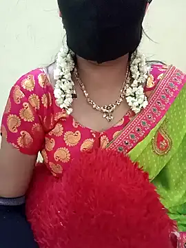 jasminetaml online show from February 21, 2026, 7:38 pm