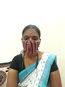Snapshot of Tamil_Yalini12 chatting on October 10, 2025, 3:24 pm Tamil Yalini12 online show from October 10, 2025, 3:24 pm