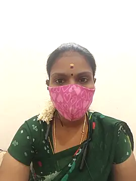Snapshot of Tamil_Yalini12 chatting on October 12, 2025, 11:22 am Tamil Yalini12 online show from October 12, 2025, 11:22 am