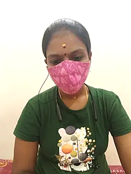 Snapshot of Tamil_Yalini12 chatting on October 14, 2025, 6:14 am Tamil Yalini12 online show from October 14, 2025, 6:14 am