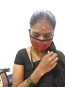 Snapshot of Tamil_Yalini12 chatting on November 26, 2025, 8:36 am Tamil Yalini12 online show from November 26, 2025, 8:36 am