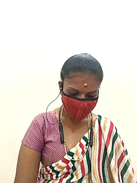 Snapshot of Tamil_Yalini12 chatting on February 2, 2026, 5:34 pm Tamil Yalini12 online show from February 2, 2026, 5:34 pm