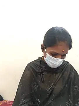 Snapshot of Tamil_Yalini12 chatting on November 13, 2025, 7:51 pm Tamil Yalini12 online show from November 13, 2025, 7:51 pm