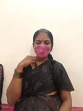 Snapshot of Tamil_Yalini12 chatting on November 2, 2025, 5:23 am Tamil Yalini12 online show from November 2, 2025, 5:23 am