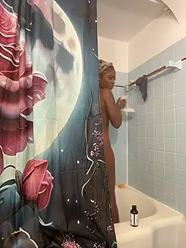 oceanmotion762 online show from October 28, 2025, 4:02 am