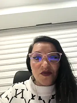 Snapshot of Alisson_Stonee chatting on February 19, 2026, 10:40 pm Alisson Stonee online show from February 19, 2026, 10:40 pm