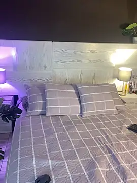 Camila Nyx online show from December 5, 2025, 2:37 pm