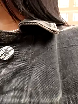 Snapshot of _Luna-1 chatting on February 16, 2026, 12:26 pm Luna-1 online show from February 16, 2026, 12:26 pm