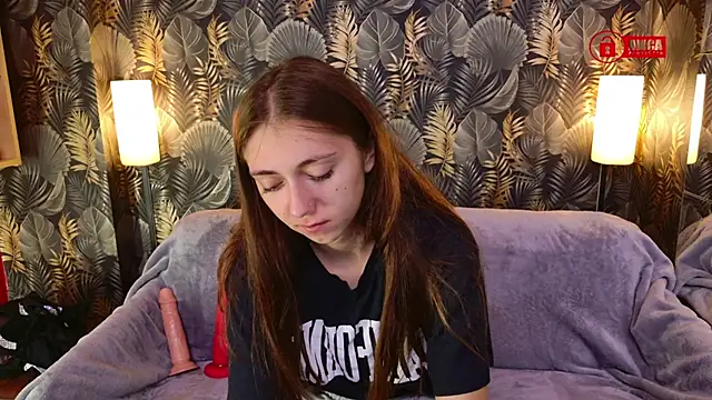 Charming LIA online show from October 23, 2025, 11:09 am