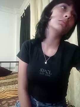 Snapshot of xoxo_milk chatting on October 23, 2025, 6:06 pm xoxo milk online show from October 23, 2025, 6:06 pm