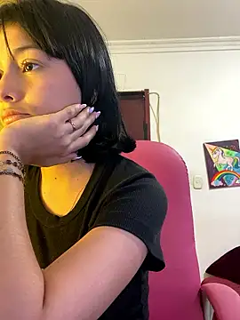 Snapshot of xoxo_milk chatting on January 9, 2026, 8:27 pm xoxo milk online show from January 9, 2026, 8:27 pm