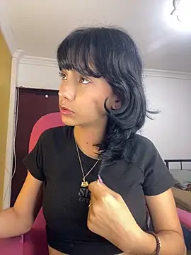 Snapshot of xoxo_milk chatting on November 15, 2025, 8:46 pm xoxo milk online show from November 15, 2025, 8:46 pm