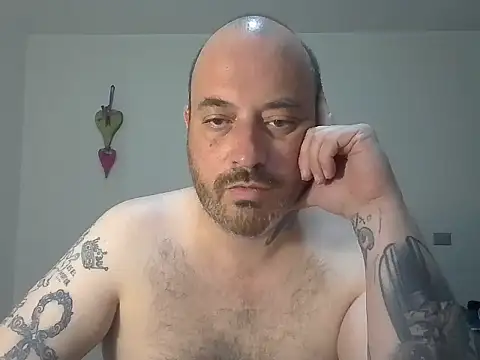 Snapshot of hhhxxx1177 chatting on October 28, 2025, 5:18 am hhhxxx1177 online show from October 28, 2025, 5:18 am