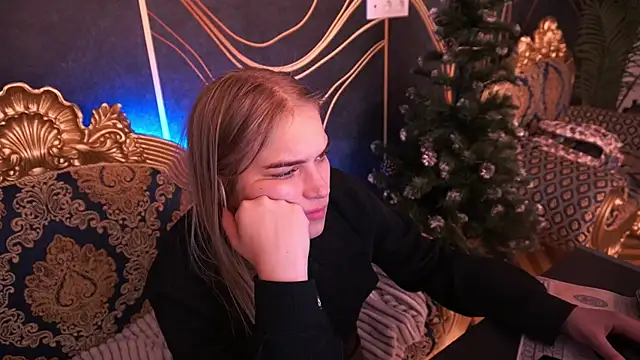 Snapshot of AlinaLiii chatting on January 16, 2026, 7:23 am AlinaLiii online show from January 16, 2026, 7:23 am