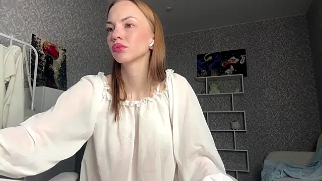 Snapshot of SofiaSmiles chatting on October 15, 2025, 5:06 am SofiaSmiles online show from October 15, 2025, 5:06 am