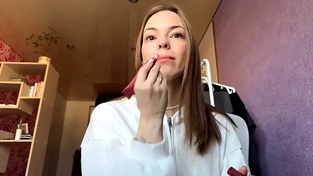 Snapshot of SofiaSmiles chatting on September 23, 2025, 5:03 am SofiaSmiles online show from September 23, 2025, 5:03 am