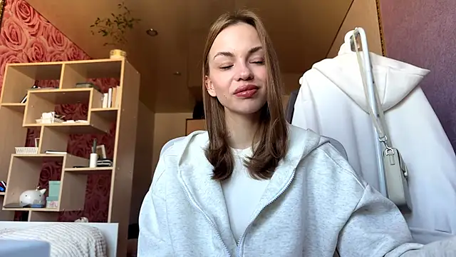 Snapshot of SofiaSmiles chatting on September 21, 2025, 6:07 am SofiaSmiles online show from September 21, 2025, 6:07 am