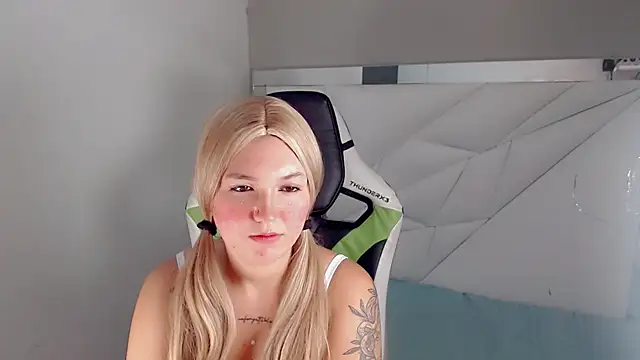 kathy doll online show from October 20, 2025, 12:24 am