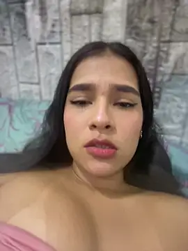 Snapshot of Valery_lux16 chatting on May 10, 2026, 3:47 pm Valery lux16 online show from May 10, 2026, 3:47 pm