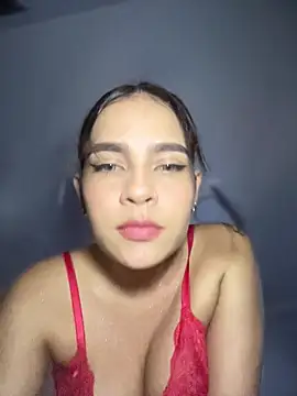 Snapshot of Valery_lux16 chatting on May 30, 2026, 11:21 pm Valery lux16 online show from May 30, 2026, 11:21 pm