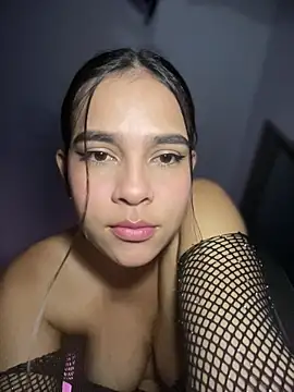 Snapshot of Valery_lux16 chatting on May 27, 2026, 3:25 am Valery lux16 online show from May 27, 2026, 3:25 am