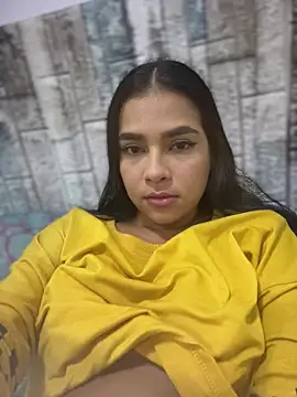 Valery lux16 online show from April 18, 2026, 10:32 pm