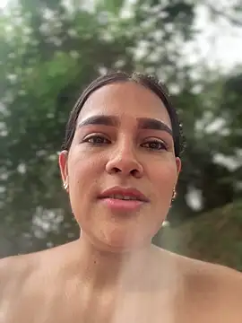 Snapshot of Valery_lux16 chatting on February 24, 2026, 3:13 pm Valery lux16 online show from February 24, 2026, 3:13 pm