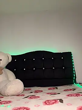 Linda rouse online show from December 14, 2025, 8:25 pm