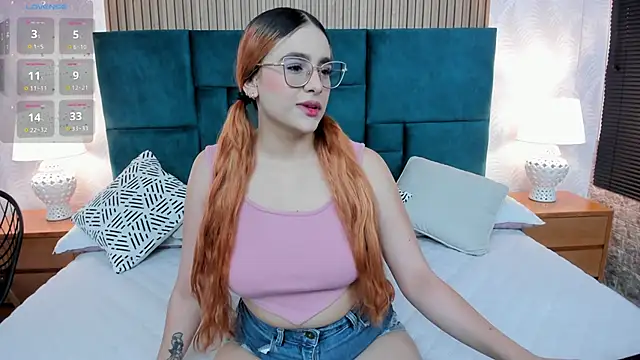 Snapshot of Amber_kiss_ chatting on October 14, 2025, 6:30 pm Amber kiss online show from October 14, 2025, 6:30 pm