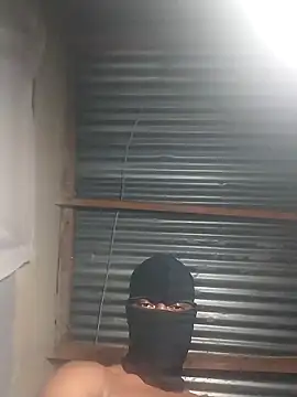 Blackveins32 online show from April 5, 2026, 7:09 pm