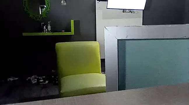 transreyna online show from December 26, 2024, 2:55 am