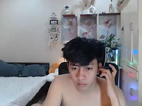 niel cumshow online show from November 20, 2025, 6:14 am