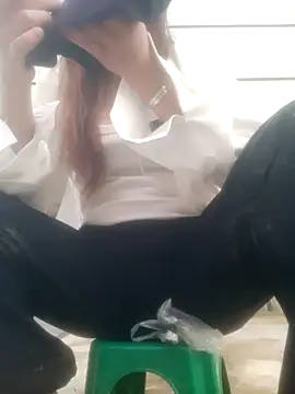 Snapshot of thienthanbabe chatting on September 24, 2025, 9:49 am thienthanbabe online show from September 24, 2025, 9:49 am