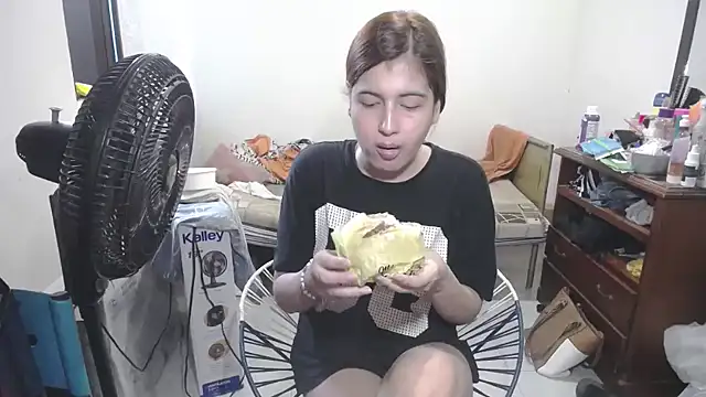 Mirage Sertori online show from December 16, 2025, 6:45 pm