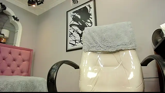 wildthor26 online show from October 25, 2025, 3:38 am