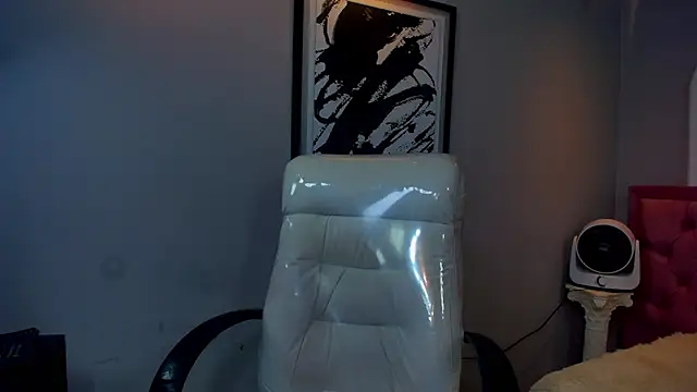 wildthor26 online show from September 22, 2025, 4:18 am