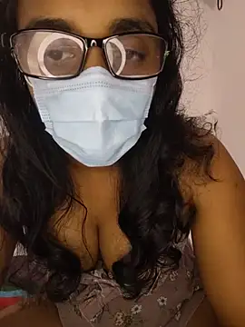 Snapshot of sexybolegirl chatting on July 6, 2026, 5:04 pm sexybolegirl online show from July 6, 2026, 5:04 pm