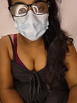 Snapshot of sexybolegirl chatting on July 23, 2026, 2:53 am sexybolegirl online show from July 23, 2026, 2:53 am
