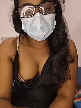Snapshot of sexybolegirl chatting on July 23, 2026, 5:09 pm sexybolegirl online show from July 23, 2026, 5:09 pm