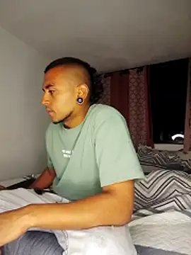 Carlandelli1 online show from April 19, 2026, 12:11 am