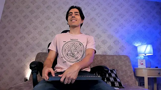 dylan cross  online show from September 23, 2025, 11:17 am