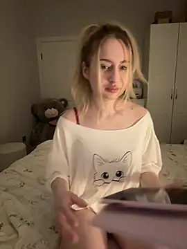 LinaViam online show from February 20, 2026, 8:55 pm